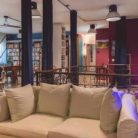 Library House - Venice דירה מסטרה