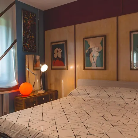 Library House - Venice Apartament *