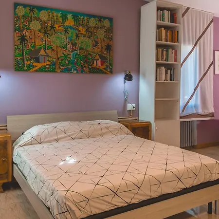 Library House - Venice Apartman *